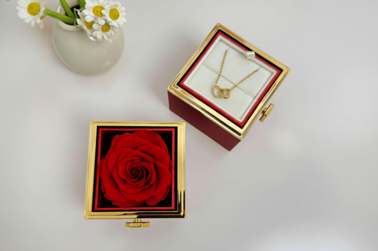 Eternal Rose Gift Box
